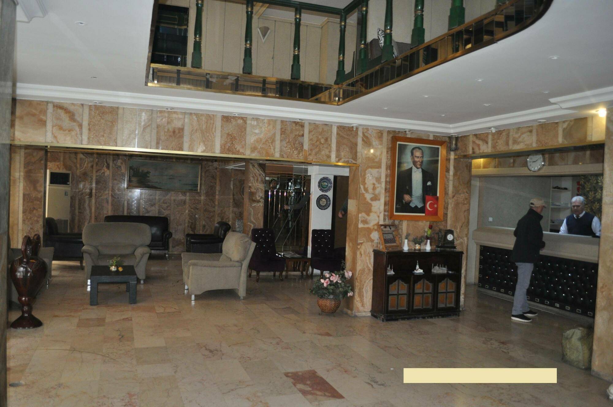 Hotel Kocaman Izmir Exterior photo