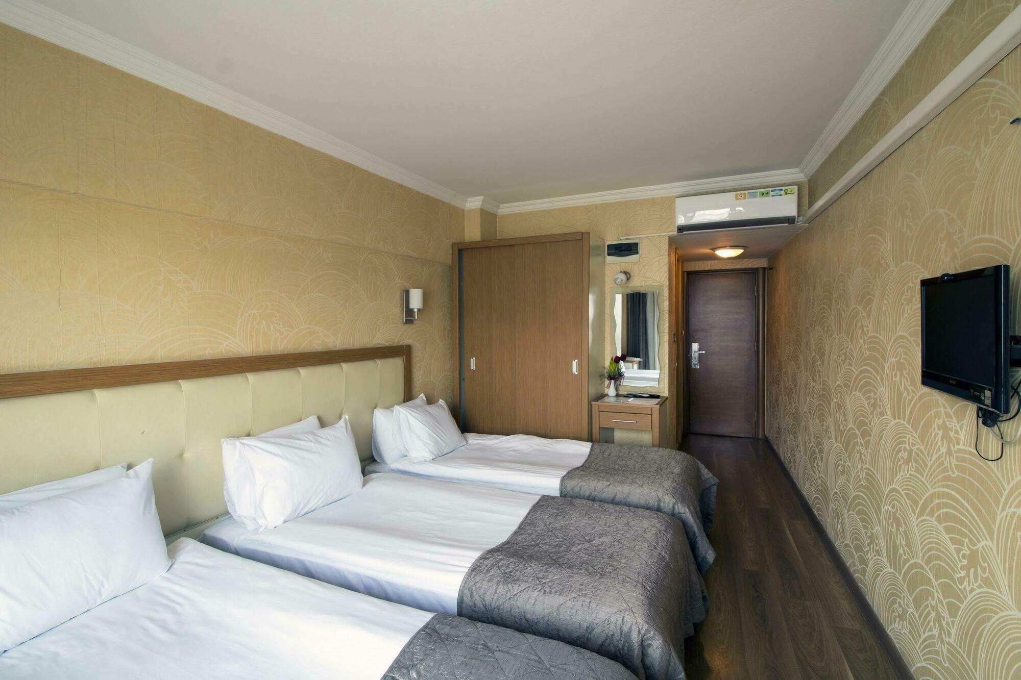 Hotel Kocaman Izmir Exterior photo
